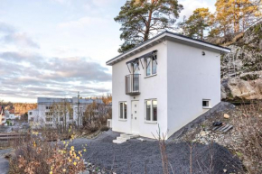 Eget litet hus i Rönninge, Rönninge